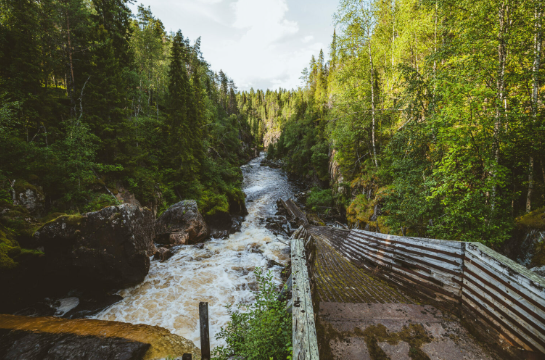 Auttiköngäs Waterfall